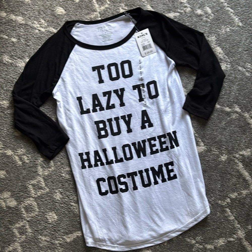 NWT Juniors Halloween Shirt